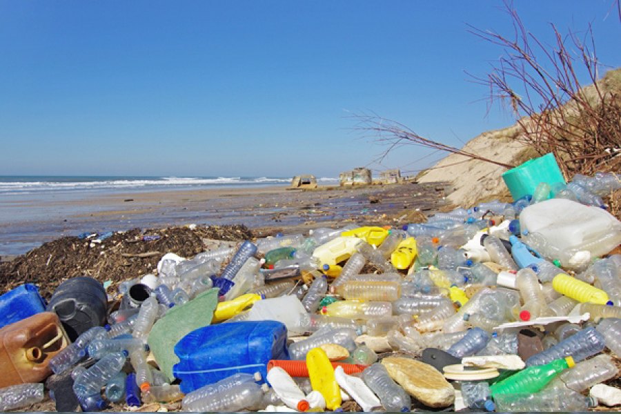 Europa apela ao combate do plástico 