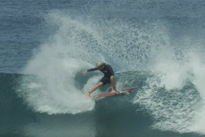 JOHN JOHN FLORENCE PREPARA-SE PARA A 1ª ETAPA DO CT NO HAWAII