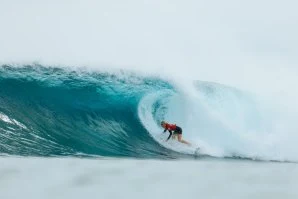 Na imagem: Sierra Kerr (AUS), vencedora da etapa do Qualifying Series (QS) de Cloud 9 em 2024, recebeu um wildcard para participar no Philippines Pro presented by the Philippine Sports Commission, etapa do Championship Tour (CT) deste ano. / Créditos: WSL / Matt Dunbar.
