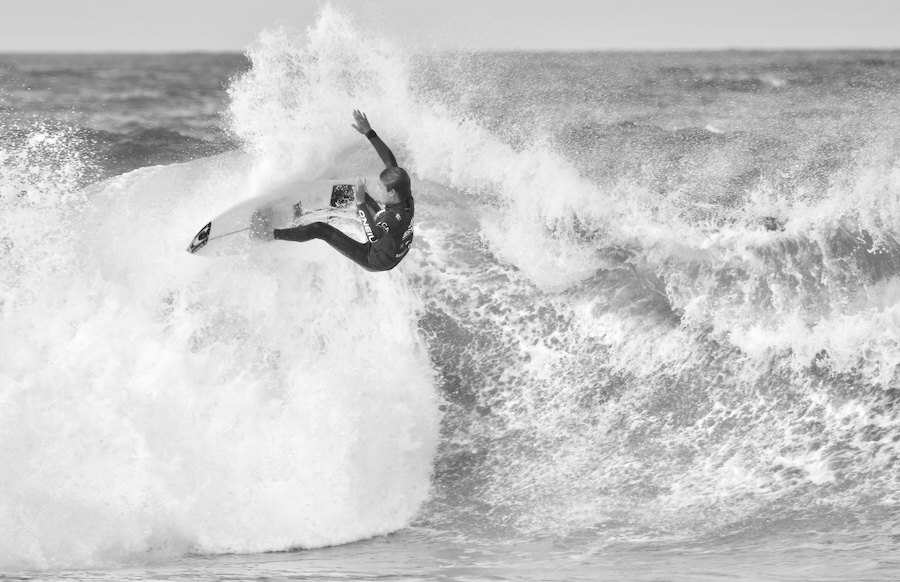 Projunior Porto & Matosinhos 2025 arranca com ondas consistentes e grandes performances na Praia de Leça da Palmeira