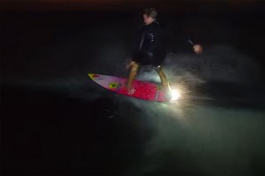SURF À NOITE COM JAMIE O’BRIEN