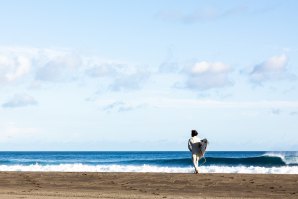 &quot;Lost&quot; em São Miguel - O estilo de vida, o surf e a mensagem de Manuel Morgado