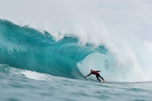 Primeiro dia frenético no Margaret River Pro