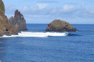 Surf na Ilha da Madeira com Vasco Ribeiro, Orlando Pereira, Nick Von Rupp e Martim Fortes