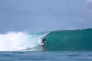 “SEAMAN”, UM DOS ÚLTIMOS SWELLS DA TEMPORADA EM DESERT POINT