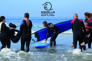 Godzilla Surf&#039;s Cool proporciona dia muito especial