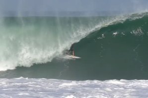 Puerto Escondido recebe swell poderoso e proporciona sessões pesadas