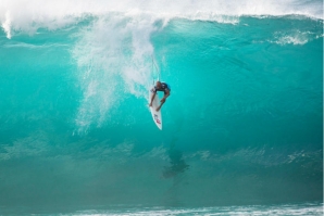 Kelly Slater venceu o Pipe Masters na época passada.