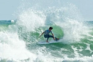 Ondas de gala para o encerramento da final internacional do Rip Curl GromSearch
