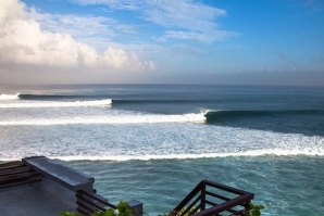 AS ONDAS E O SURF EM ULUWATU / BALI - JANEIRO DE 2020