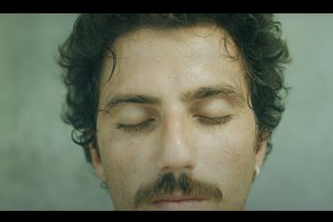 Em El Salvador, Filipe Toledo reconecta-se com os seus sonhos de criança