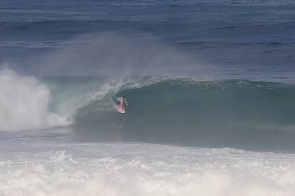 Temporada em Bali arranca com força em Uluwatu