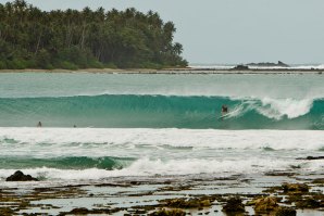 Imagem de uma &quot;warm up session&quot; na Sorake Beach.