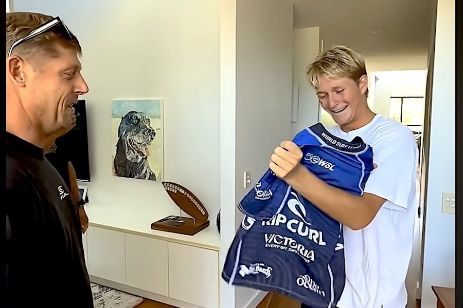 Mick Fanning entrega wildcard do CT a Dane Henry para Bells Beach: “Não é todos os dias…”