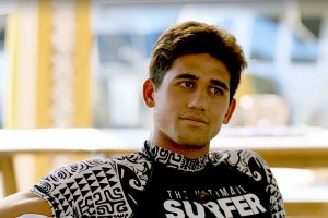 "Ultimate Surfer" define os 4 finalistas num episódio cheio de drama