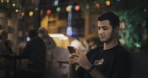 eSIM para surfistas: como permanecer conectado em qualquer lugar sem um cartão SIM físico
