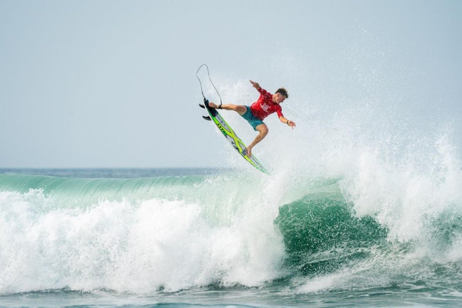Austrália lidera o Mundial Júnior de Surf da ISA em Surf City El Salvador 2024