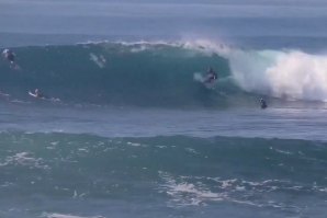 ESTÁ TUDO NORMAL EM BALI - APENAS MUITO SURF !