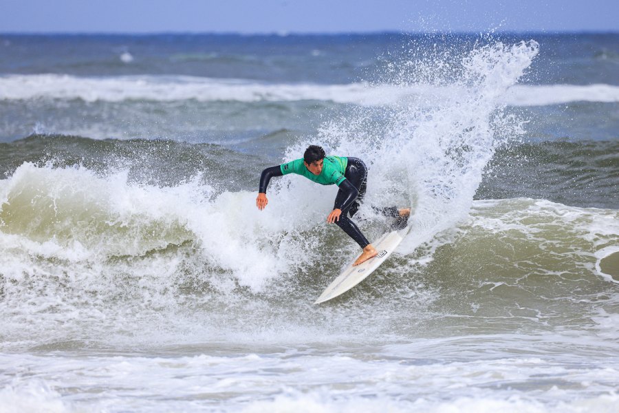 Jovens portugueses impressionam ao alcançar os 1/4 de final no Morocco Mall Junior Pro