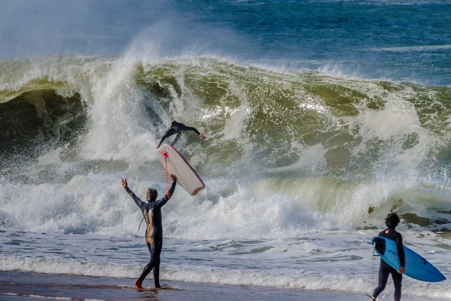 Supertubos de gala recebe 1º estágio da Seleção Nacional de surf