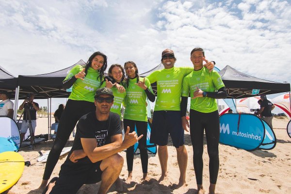 Praia do Cabo do Mundo recebeu prova inaugural da competição inter-escolas de surf de Matosinhos