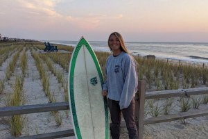 Surfista de 16 anos salva 3 homens arrastados por uma corrente em Bay Head