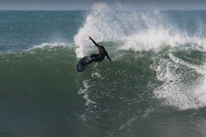 Taro Watanabe - O seu nome do meio é &#039;Kelly Slater&#039;, e o seu surf faz justiça ao nome