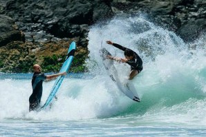 Percebe-se bem por que Tomás Fernandes captou todas as atenções no free surf em Burleigh Heads.