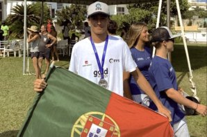 Francico Ordonhas alcançou um histórico 2º lugar nos Mundiais de Surf Junior da ISA