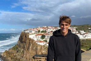 Surfista do Rio Cávado é Nicolás Espinosa, um jovem do País Basco que estuda em Viana do Castelo