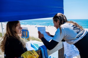 Nacional de Surf Esperanças feminino arrancou na Praia da Arda em Viana do Castelo