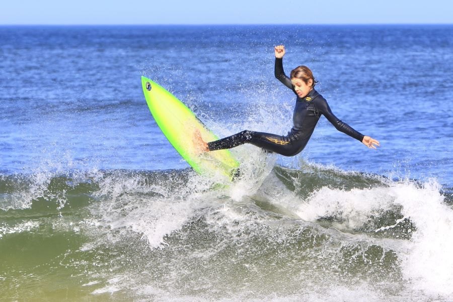 Registos de uma sessão de free surf durante o Circuito Surf do Norte