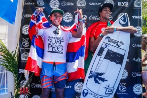 Joshua Moniz triunfa no Martinique Surf Pro