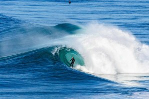 Kikas é o novo surfista português à conquista do surf mundial. 