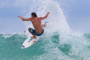 JORDY SMITH ‘WARM UP’ EM MOÇAMBIQUE