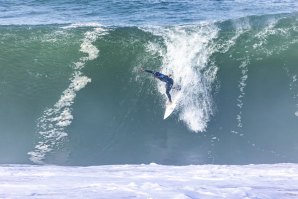 Surfista Australiano Callum Robson faz o primeiro 10 da temporada CT em Supertubos / Portugal