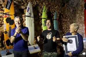 Rodrigo Koxa recebe prémio oficial do Guinness