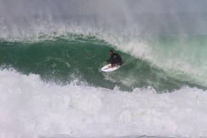 JÁ COMEÇOU O FREE SURF DOS PROS EM PENICHE