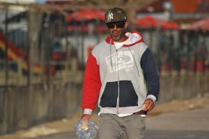 Marcos Charana, surfista da Figueira da Foz, foi o salvador de serviço na 4ª feira.