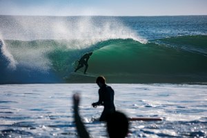 O surf em Carcavelos absolutamente de gala - esta sexta feira 7-01-2022