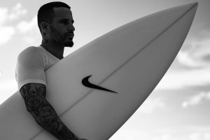 Italo Ferreira é o novo patrocinado da Nike. Foto: VICTOR ELEUTERIO