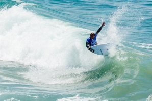 BRASILEIROS DOMINAM NO VANS US OPEN OF SURFING