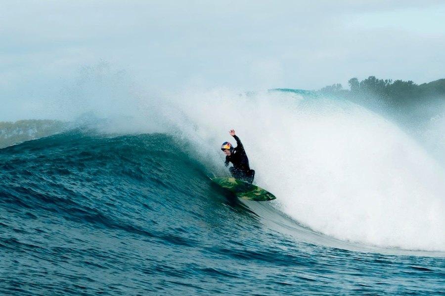 Lucas Fink e Lucas Chumbo levam as ondas gigantes da Austrália ao cinema em Cascais
