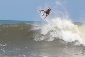 GABE MORVIL, O NOVO TALENTO DO SURF AMERICANO