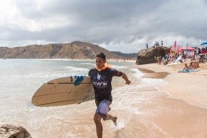 Cabo Ledo surfa na onda do Social Surf Weekend
