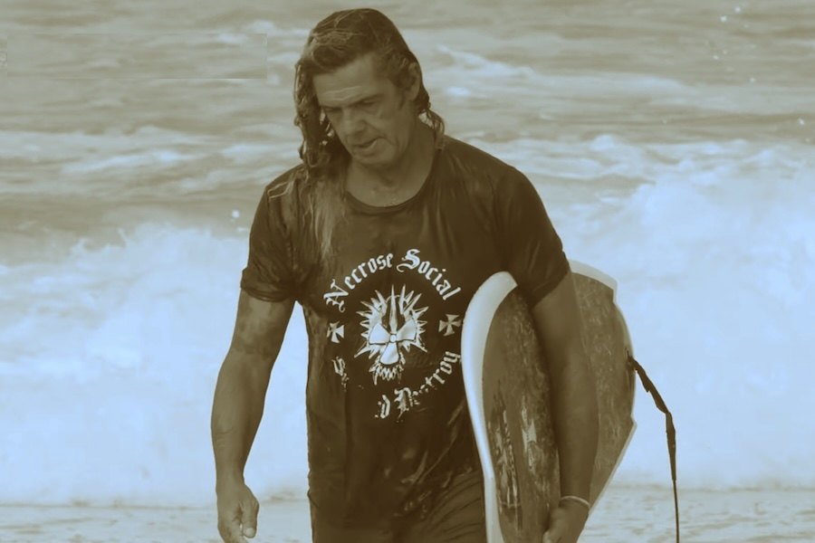 Morreu Dadá Figueiredo, ícone do surf brasileiro e pioneiro do estilo progressivo, aos 61 anos