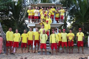 Os nadadores salvadores do North Shore podem vir a perder privilégios.