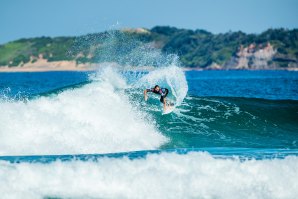 Frederico Morais fez um heat com uma estratégia perfeita e com muito surf à mistura