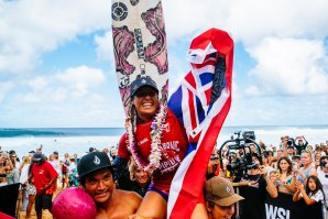 A wildcard Moana Jones Wong é a primeira mulher a vencer o Billabong Pro Pipeline