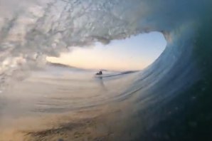 Nathan Florence em sessões pesadíssimas num dos mais famosos beachbreaks mexicano